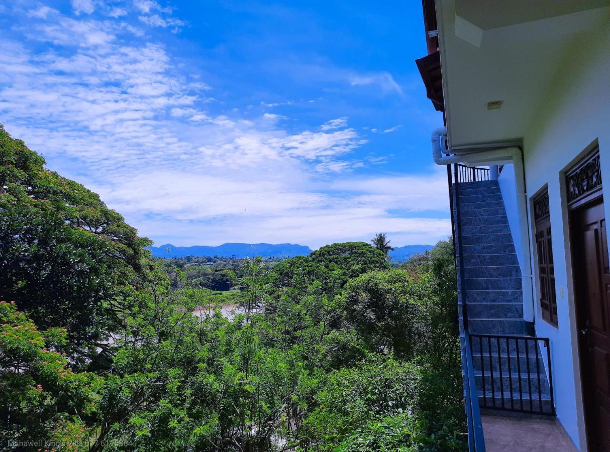 Mahaweli King'S Villa Kandy Extérieur photo