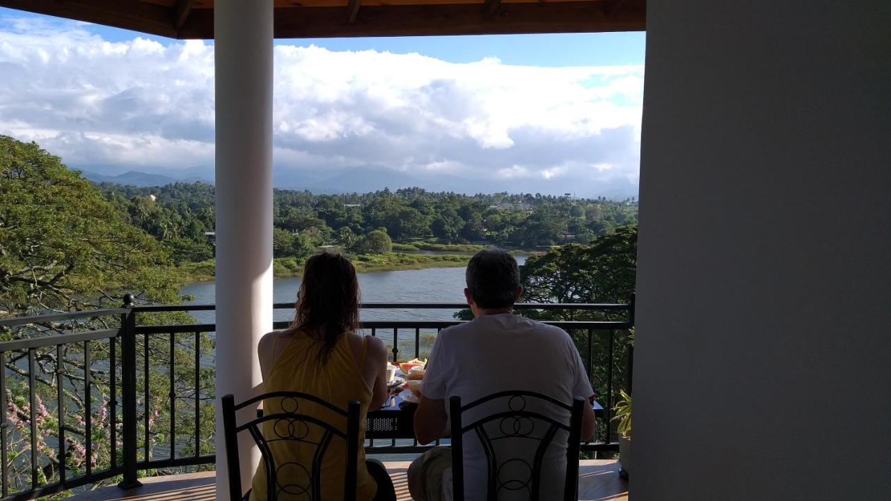 Mahaweli King'S Villa Kandy Extérieur photo